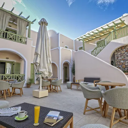 Anassa Deluxe מלון 4*