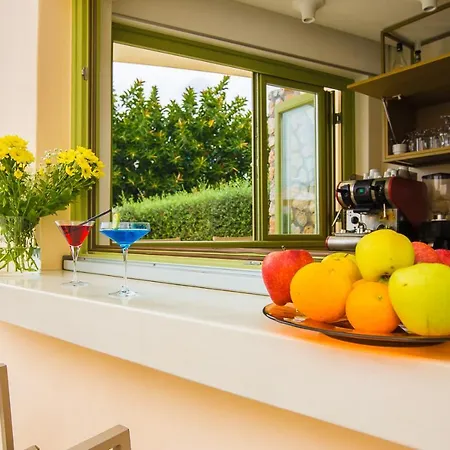 מלון Anassa Deluxe 4*