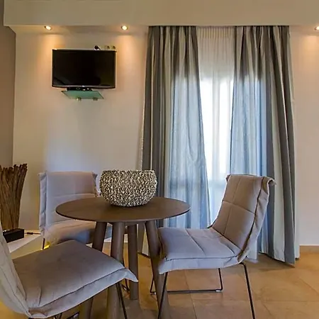 Anassa Deluxe Hotel 4*