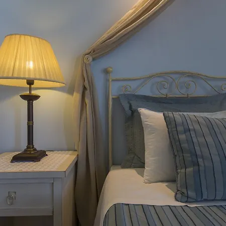 Anassa Deluxe Kamári