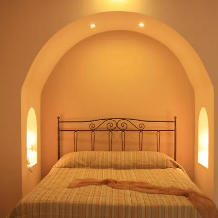 Otel Anassa Deluxe 4*